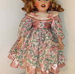  Πορσελάνινη κούκλα 50cm με βάση