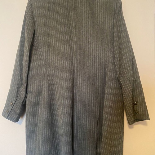 Women's suit like new with slim trousers and long jacket