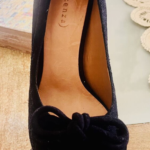 Vicenza Vera Pelle Stiletto Pumps like new, black, size 39