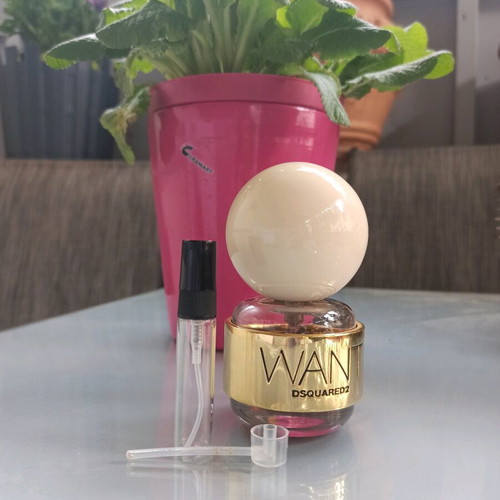 Want DSQUARED² perfume decant 5ml like new
