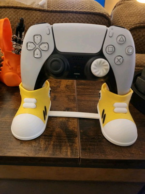 PS5 controller stand new with color change option