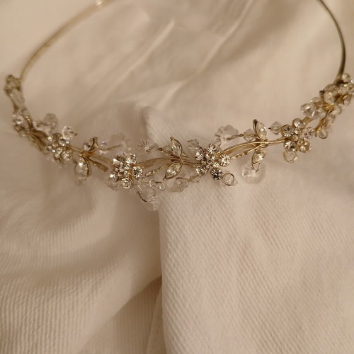 Vintage bridal headband with Swarovski crystals