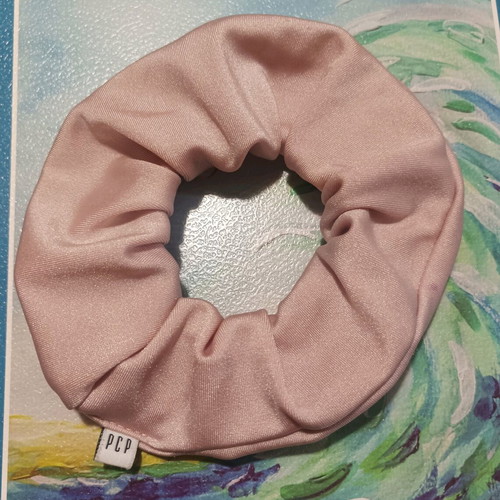 PCP hair scrunchie like new, light pink