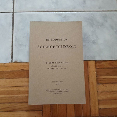Introduction a la science du droit book used, French