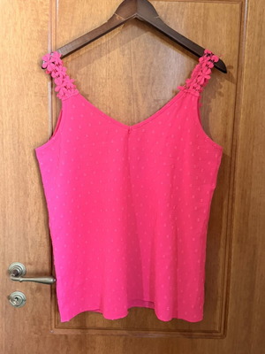 Niay fuchsia sleeveless top with lace, size S / EU 36