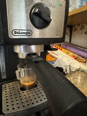 Delonghi espresso μηχανή και μύλος άλεσης καφέ μεταχειρισμένα