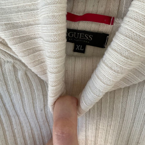 Guess turtleneck sweater in off-white, like new, size XL