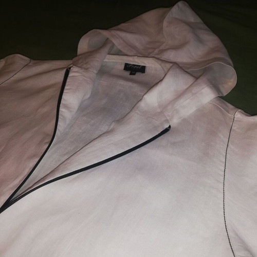 White cardigan like new with hood and black zippers