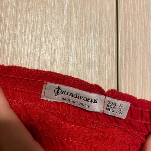 Stradivarius red blouse new, size S with stretch