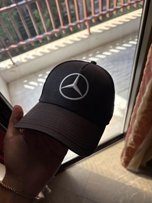 Καπέλο Mercedes AMG F1 Lewis Hamilton μεταχειρισμένο, μαύρο, μέγεθος M