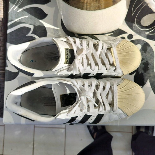 Adidas originals leather vintage sneakers used, size 43.5, black and white