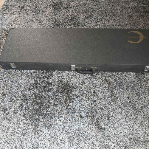 Electric guitar case 120 cm x 37 cm like new