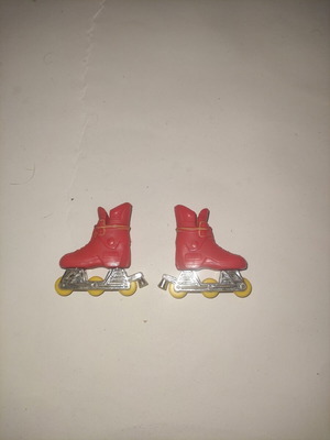 Sindy Roller Skate 1991 brick color like new