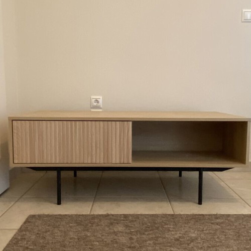 Coffee table used with minor paint wear