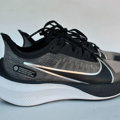 Nike Zoom Gravity athletic shoes like new, size 38, black