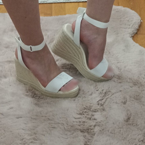 Calvin Klein white wedge sandals like new, size 38