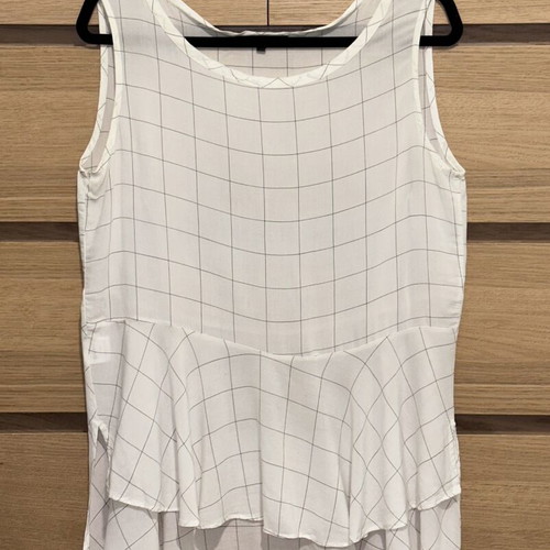 Ckontova asymmetric top used, linear print, one size, black and white