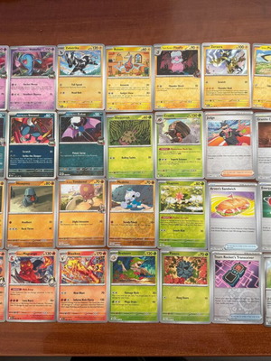 Pokemon Destined Rivals Holo / reverse holo комплект от 36 карти нови