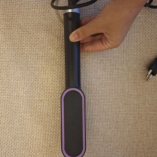 Heated Hair Straightening Brush Black and Purple brand new