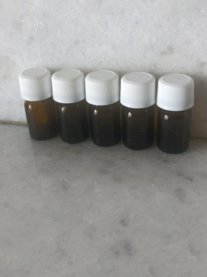 Φιαλίδια γυάλινα 2,5 ml σαν καινούργια