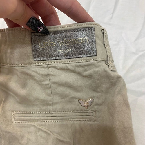 Beige skirt used, in good condition, size M