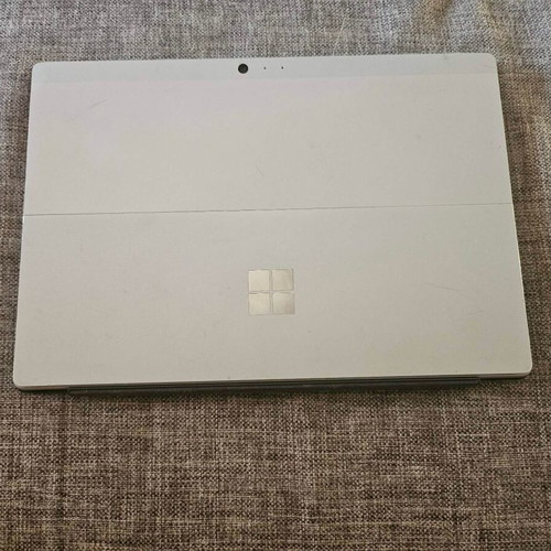 Microsoft Surface Pro 5th Gen touchscreen like new