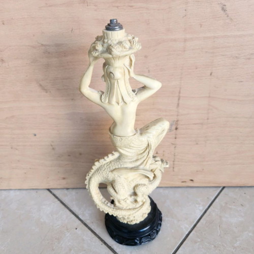 Vintage lamp statue used