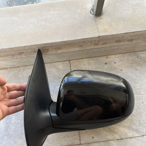 Hyundai I20 left mirror 2010 used, genuine