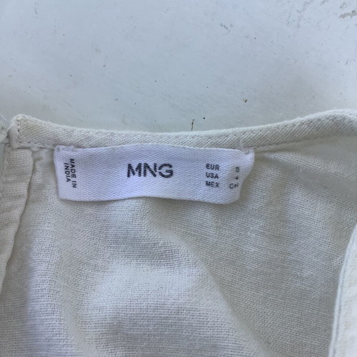 Mango mini dress Small used with applique embroidery beige