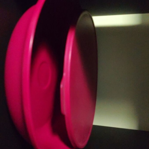 Aloxa 2-liter Tupperware platter new