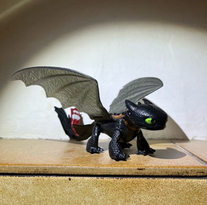 DreamWorks Dragon How To Train Your Dragon Toothless Action Figure 8"