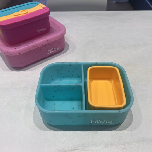 Abc Lunchies Silicone Snackmate Food Container like new, yellow