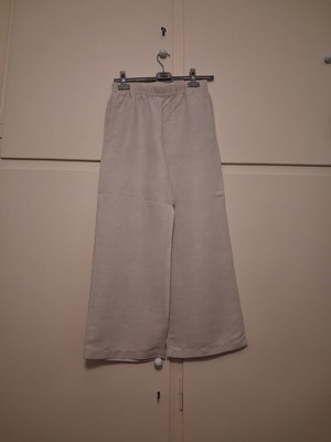 Linen summer pants with pockets and elastic waist, like new, beige