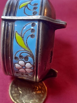 Vintage σοβιετική βάση αλατοδοχείου με σμάλτο μεταχειρισμένη