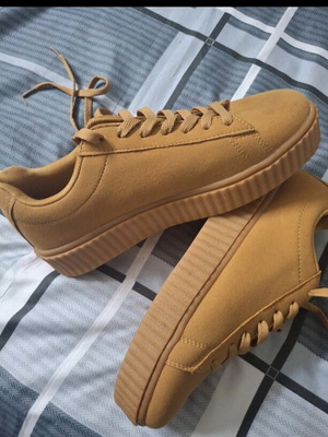 Αθλητικά παπούτσια από σουέντ μέγεθος 40 casual style σαν καινούργια, κίτρινα και πορτοκαλί