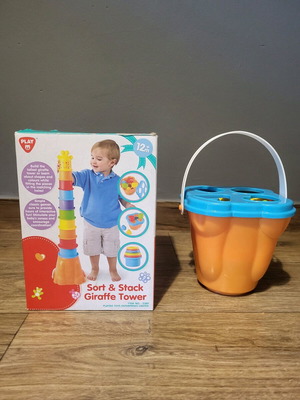 Educational stacking giraffe tower like new for 12+