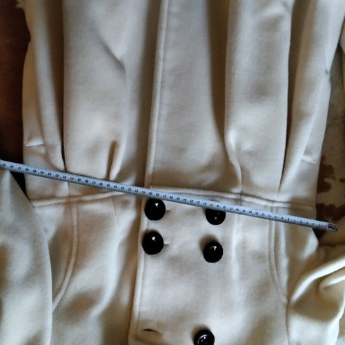 Ecru coat like new, size 40, elegant design