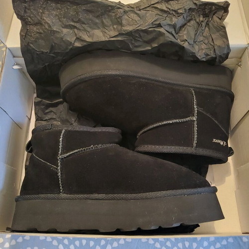 S.Oliver women's boots black like new size 37-38