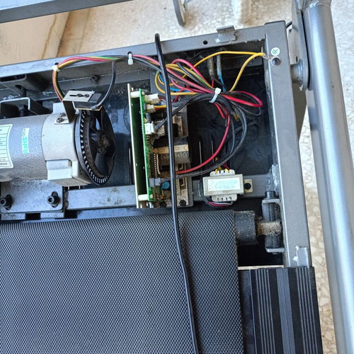 Treadmill used for parts or repair