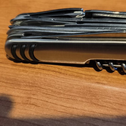 Multitool pocket knife used, low quality, Chinese