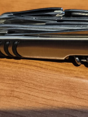 Multitool pocket knife used, low quality, Chinese
