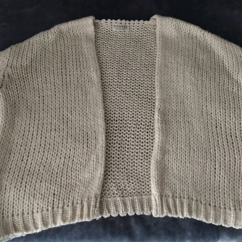 Knitted cardigan like new, 3/4 sleeve, beige