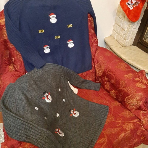 Festive sweaters used, set of 2, gray