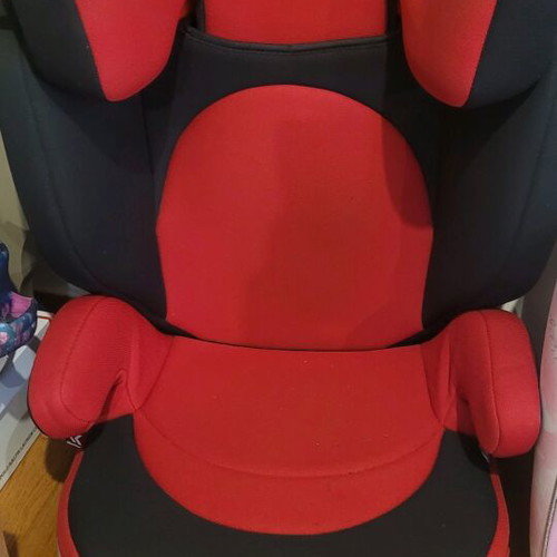 Joie car seat group 15-36 like new with washable covers
