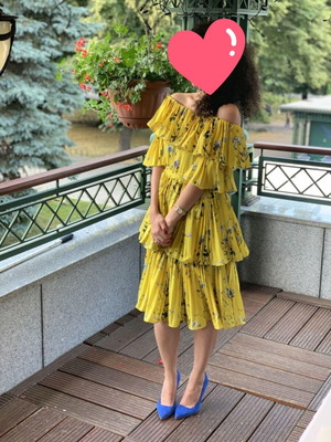Summer cocktail party dress size S like new, blue and yellow