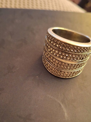Jools ring used with stones, size 56-57, silver color