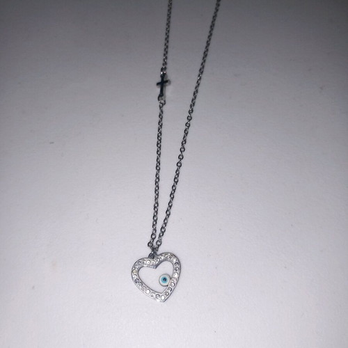 Women's necklace like new with beautiful details