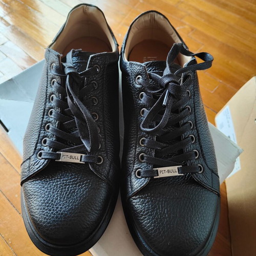 Pitbull leather sneakers size 43 like new, black