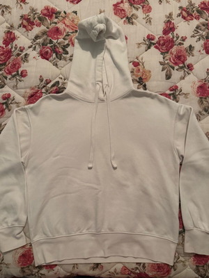 Zara oversized hoodie size small like new, white