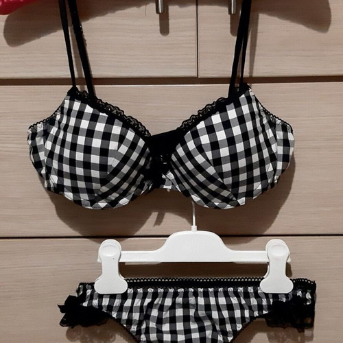 Lingerie set Zara Ousho black and white checkered push-up bra 80B and string M/L